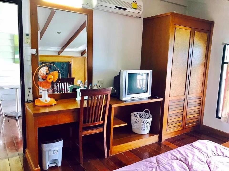 Koi Seahouse Hotel Ко Чанг Екстериор снимка